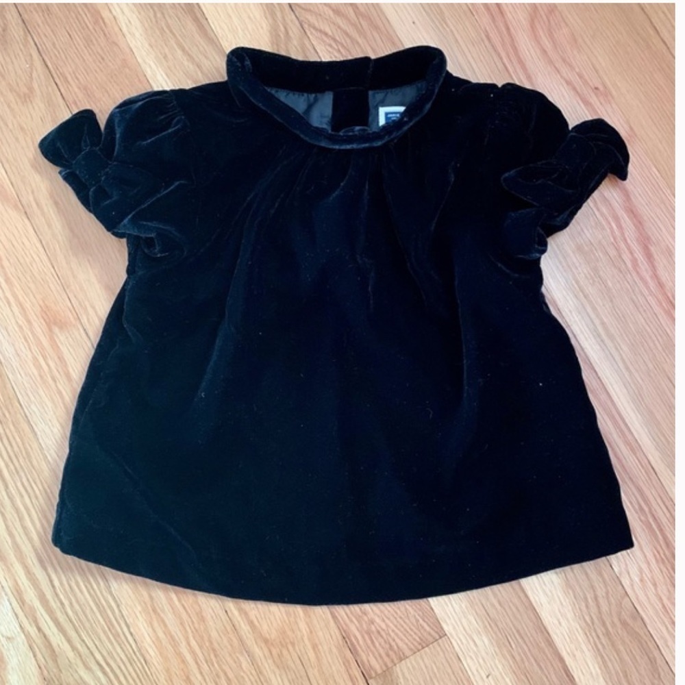 JANIE and JACK Black Velvet Top W/Bow Detail 6